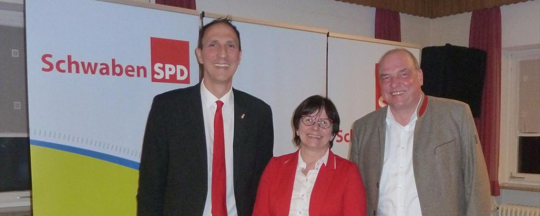 Auf dem Bild zu sehen (von links): Christoph Schmid, Sonja Gernhäuser-Weng, Peter Moll. 