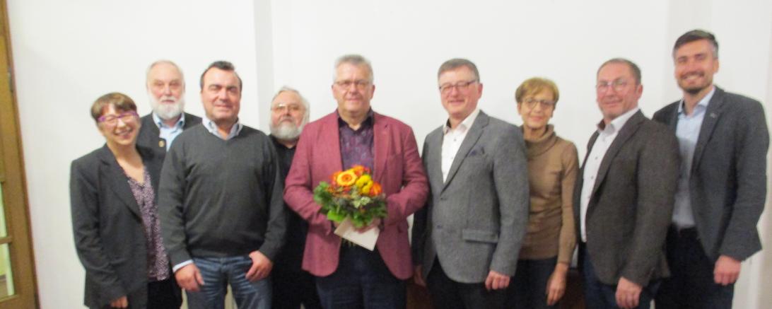 Die Vorstandschaft des Fördervereins mit Einrichtungsleiterin Claudia Riedelsheimer. 