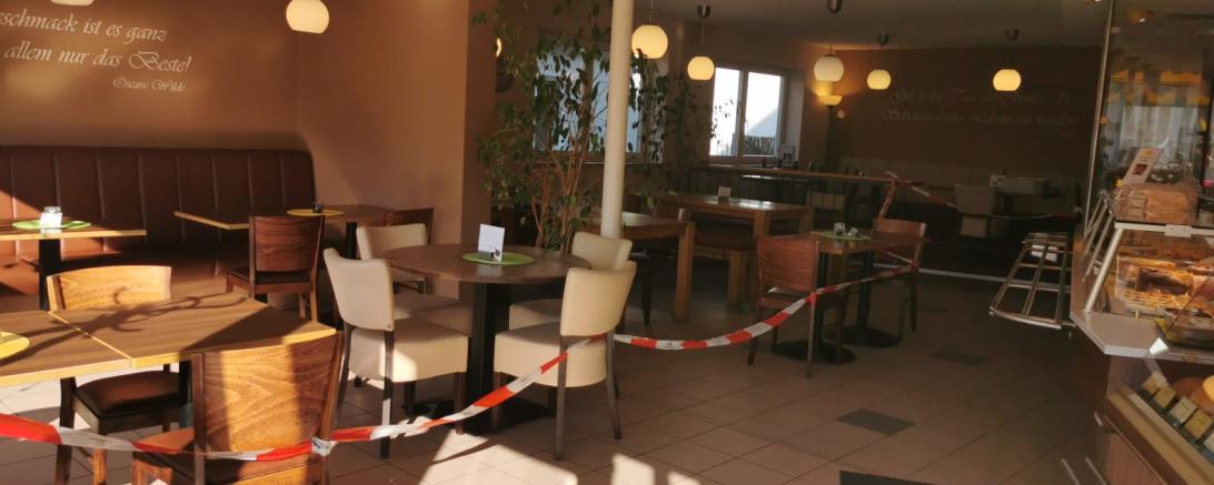 Abgesperrtes Cafe