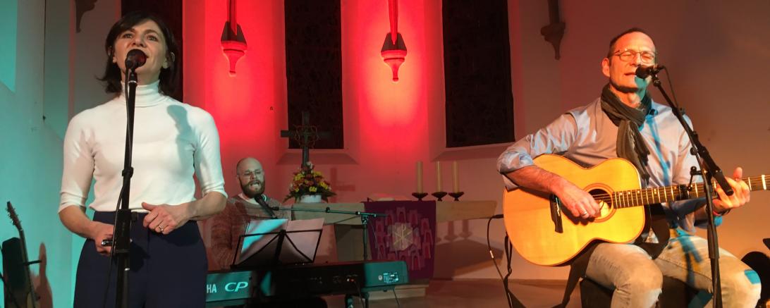 Tommy und Renate Bachmann und Oliver Schäfer bei der Liedermacher-Nacht