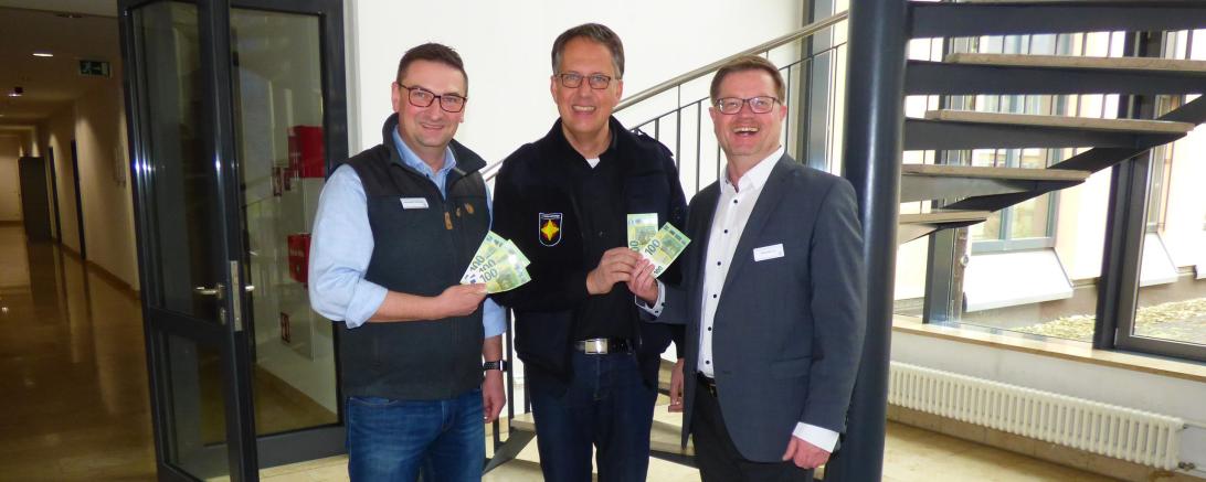 Die Spendenübergabe des Personalrats