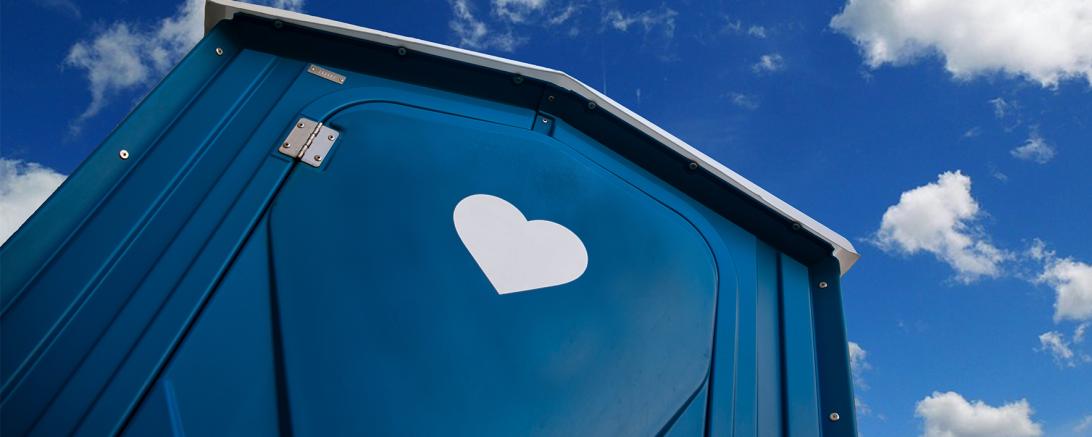 Pflanzen und Ernten auf den Feldern mit „Hygiene-Extras“: „Fließendes Wasser zum regelmäßigen Händewaschen ist Pflicht – und das übliche Mobil-WC ohne Wasseranschluss damit tabu“, fordert die Agrar-Gewerkschaft IG BAU.