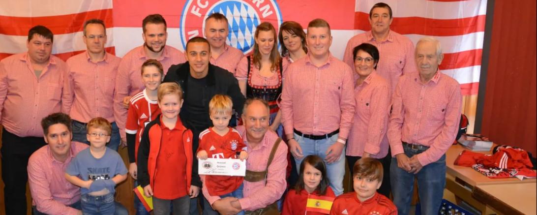 Bayernfans, Spendenscheck