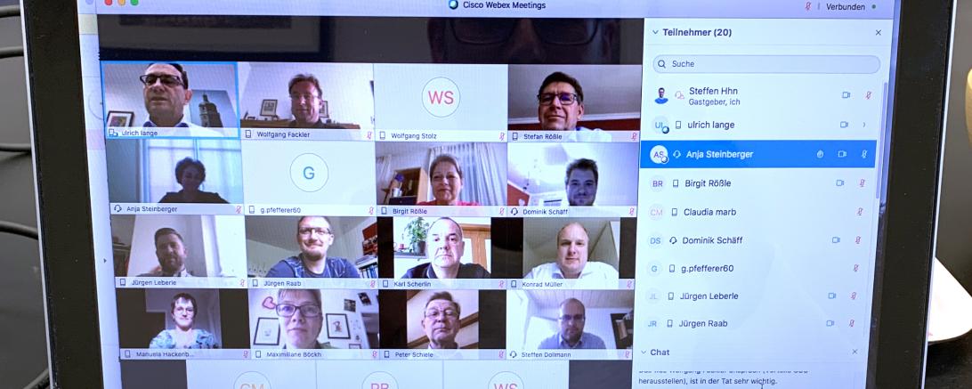 Bildschirm mit Videokonferenz