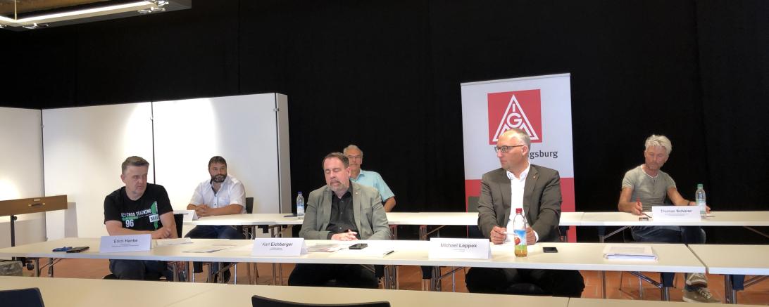 Am Mittwochvormittag fand in Donauwörth ein Pressegespräch mit den Vertretern der IG Metall Donau-Ries und mehreren Betriebsräten Donau-Rieser Unternehmen statt. 