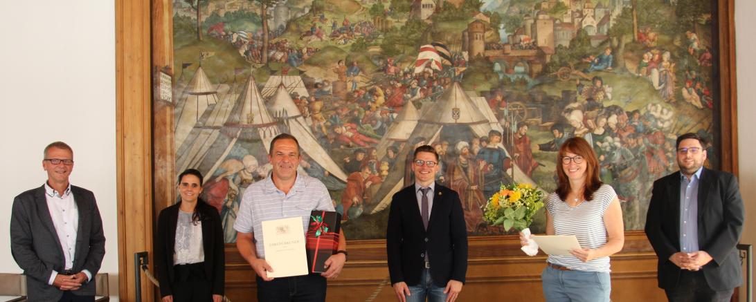 Auf dem Bild zu sehen (von links): Karl Stempfle, Michaela Kleebauer, Roland Sabatini, Oberbürgermeister David Wittner, Christine Benninger und Marco Kurz. 