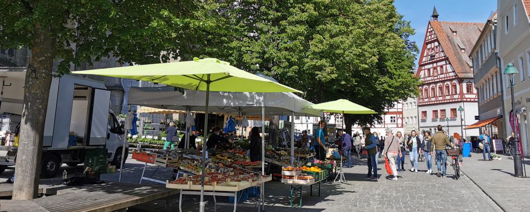 Wochenmarkt in Nördlingen 