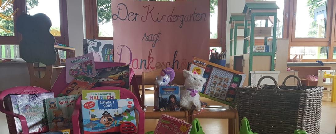 Bücher und Spielsachen