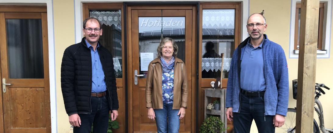 Kreisobmann Karlheinz Götz, Kreisbäuerin Ruth Meißler und Direktvermarkter Konrad Großhauser.