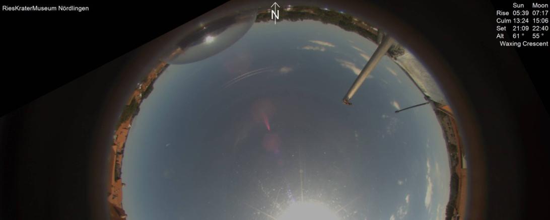 Fish-Eye-Aufnahme des Himmels über Nördlingen