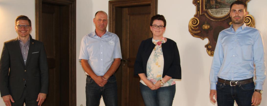 OB Wittner mit einer Mitarbeiterin und zwei Mitarbeitern