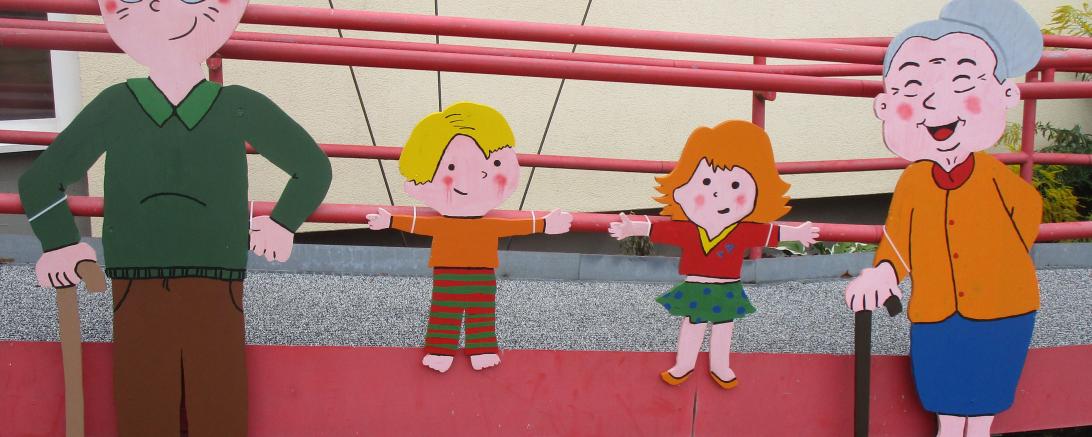 Das Bild zeigt die Arbeit von Tagespflege und Krippe.