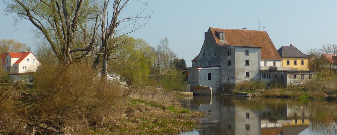 Das Bild zeigt das ehemalige Kloster, dass künftig ein "Wörnitzpark" aufwerten soll.