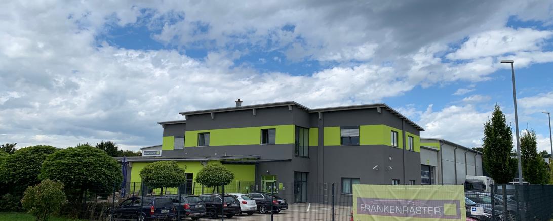 Die FRANKENRASTER GmbH mit Sitz in Süd- und Norddeutschland scannt, lagert und transportiert sensible Dokumente aller Art seit 1996.