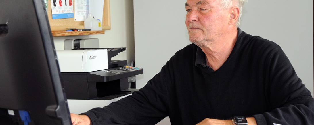 Das Bild zeigt Alex Schroder