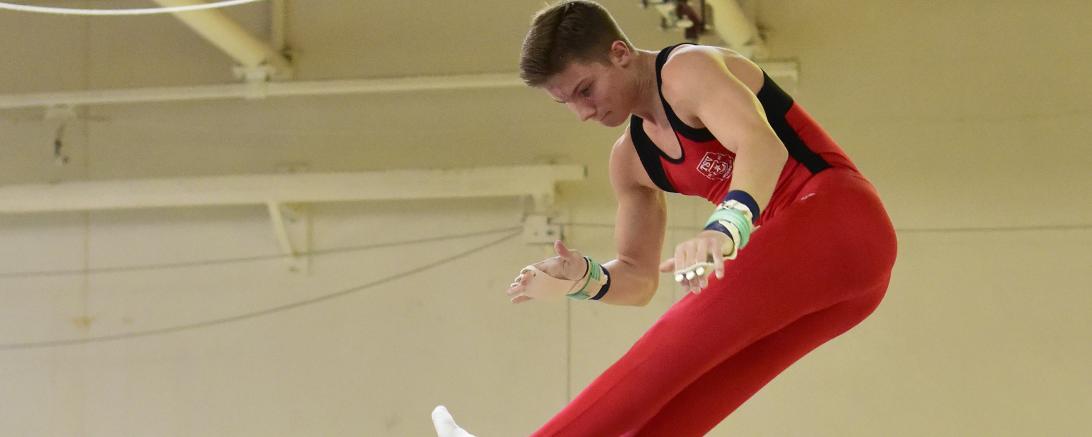 Norik Friedel vom TSV Monheim überzeugte am Reck mit einer souveränen Vorstellung.