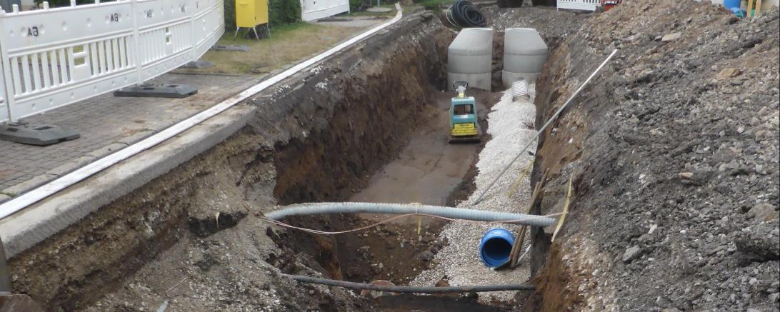 Die aktuell laufende Sanierung der Entwässerungskanäle in der Klosterstraße von Auhausen ist der Auftakt zu weiteren Sanierungsmaßnahme und wird zugleich die kommende Gebührenkalkulation beeinflussen.