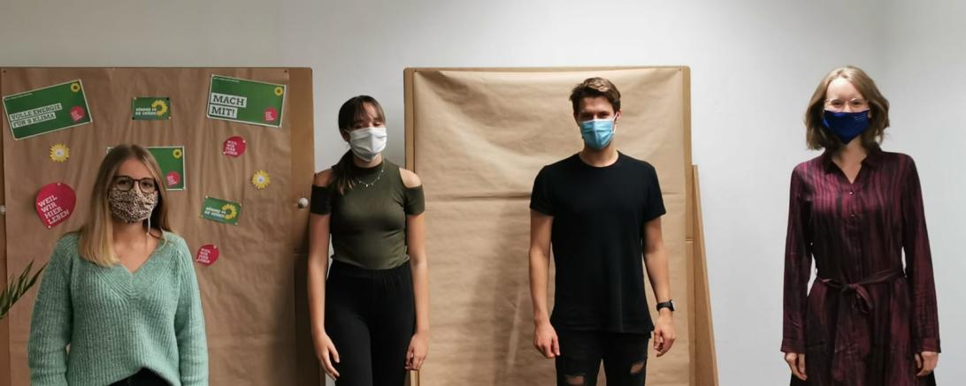 Von links nach rechts: Julia Minnich, Katja Baur, Leopold Fürst und Eva Lettenbauer.