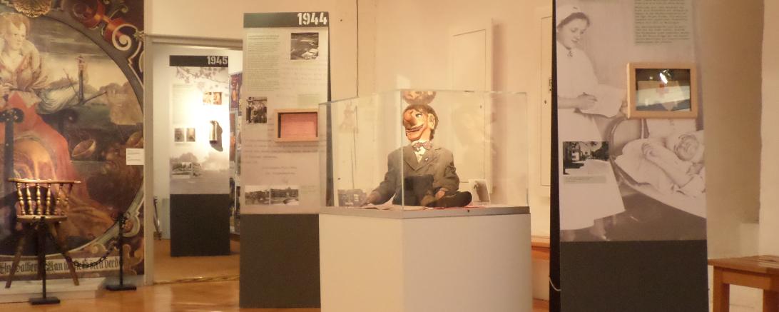 „Welches Nördlingen möchten wir heute...?“, ...das fragen sich zurzeit bestimmt viele. Antworten gibt die Sonderausstellung mit Einsichten in die Zeit des „Dritten Reichs“, zu sehen im Stadtmuseum Nördlingen.