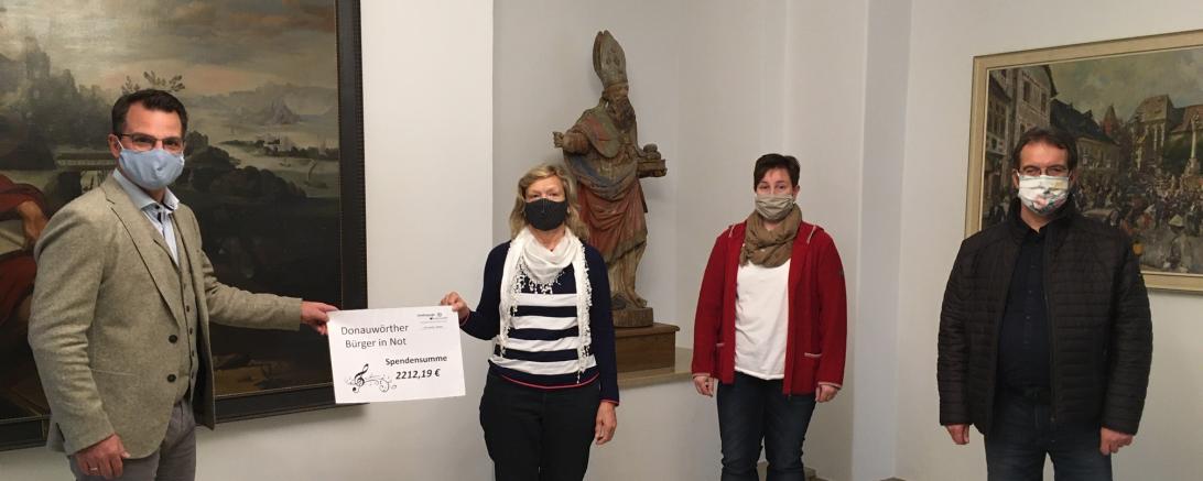 Oberbürgermeister Jürgen Sorré, Schatzmeisterin Barbara Baumgärtner, Organisatorin Stefanie Stöckl, Musikalischer Leiter Josef Basting