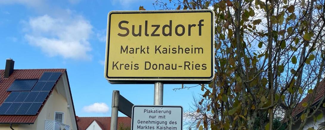 Ortsschild Sulzdorf. 