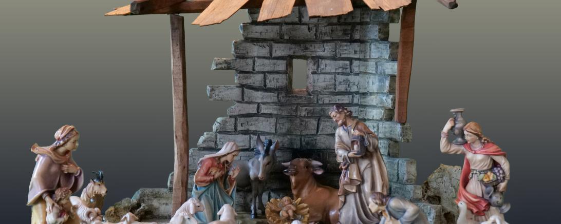 Schwäbisches Brauchtum: Krippleschauen in Donauwörth : Der Krippenverein Donauwörth e.V. geht in diesem Jahr neue Wege. Statt seiner traditionellen Krippenausstellung in der Adventszeit zeigt der Verein in Kooperation mit der City-Initiative-Donauwörth Weihnachtskrippen in den Schaufenstern der Innenstadt.