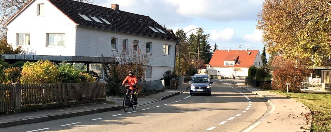 Schutzstreifen erhöhen die Aufmerksamkeit der Verkehrsteilnehmer.