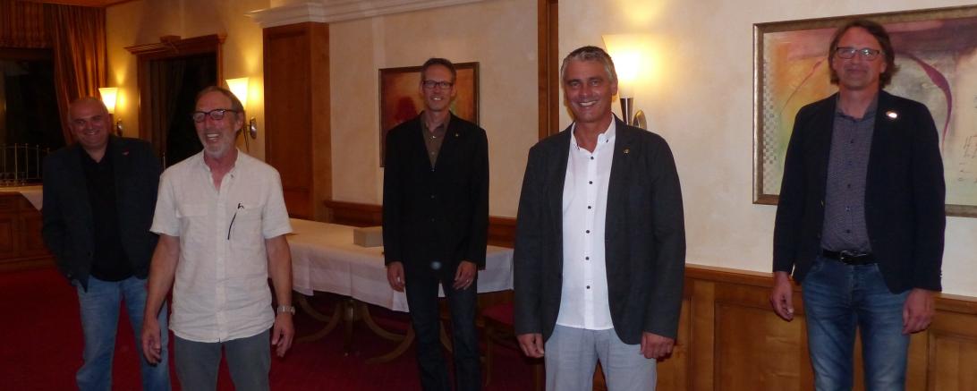 Auf dem Bild sind von links nach rechts: Marco Kunz, Fred Jansen, Jörg Stefanik, Richard Hörmann und Joachim Schoser