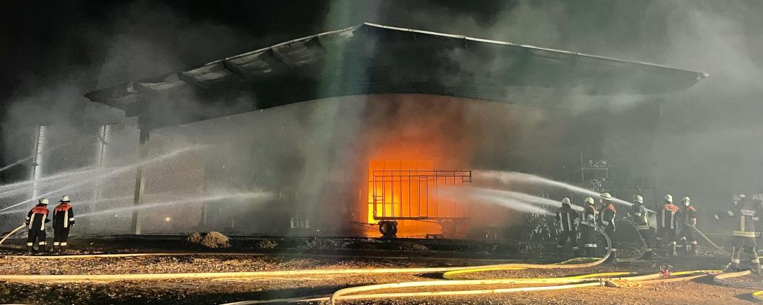 Großbrand Maschinenhalle Munningen