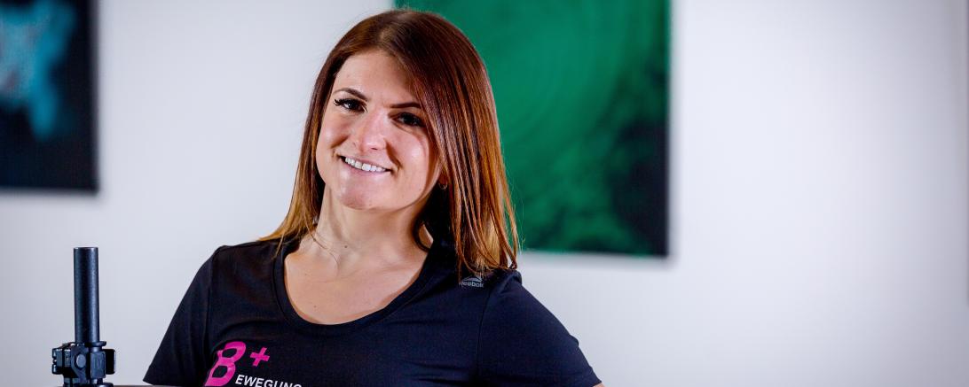 Das Bild zeigt B+ Trainerin Tina Englhard.