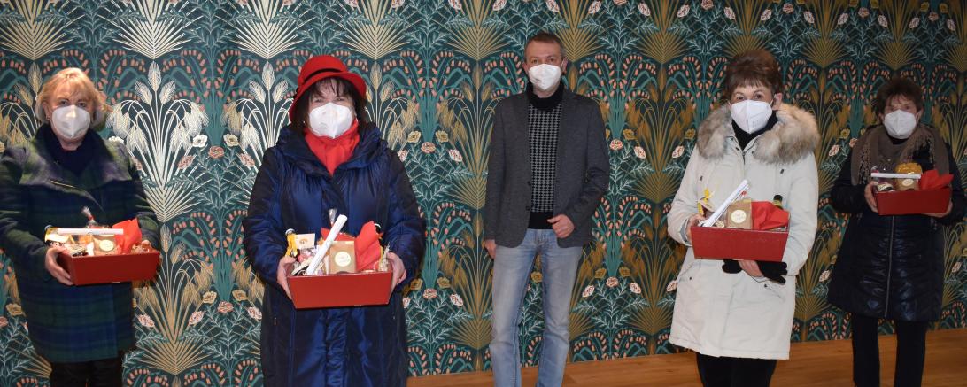 Das Bild zeigt v.l.n.r: Friederike Rieger, Sonja Strobel, Markus Sommer, Irene Weichert, Brigitte Leitmeir.