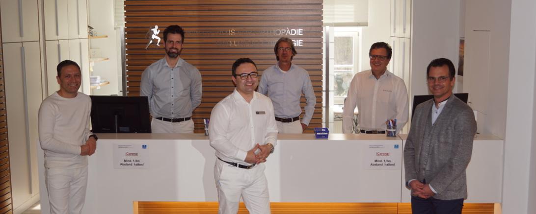 Das Bild zeigt Dr. Fatih Sahin, Dr. Dariush Afzali, Oberbürgermeister Jürgen Sorré Dr. Lukas Hanak, Dr. Robert Nissl, Dr. Helmut Fredrich.