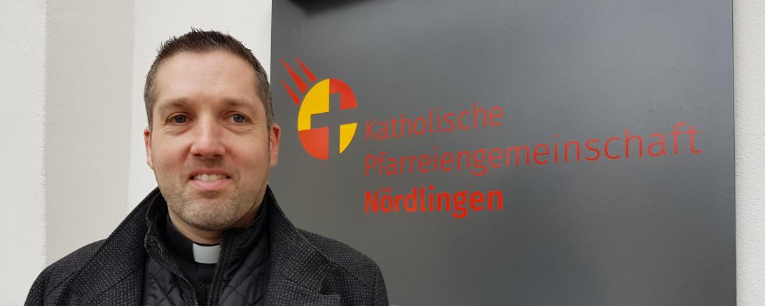 Am Donnerstag, 25.2., geht um 13.00 Uhr ein Interview über Nördlingen mit Pfarrer Benjamin Beck auf Sendung.