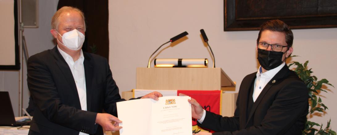 Markus Landenberger-Schneider und David Wittner mit Ehrenurkunde