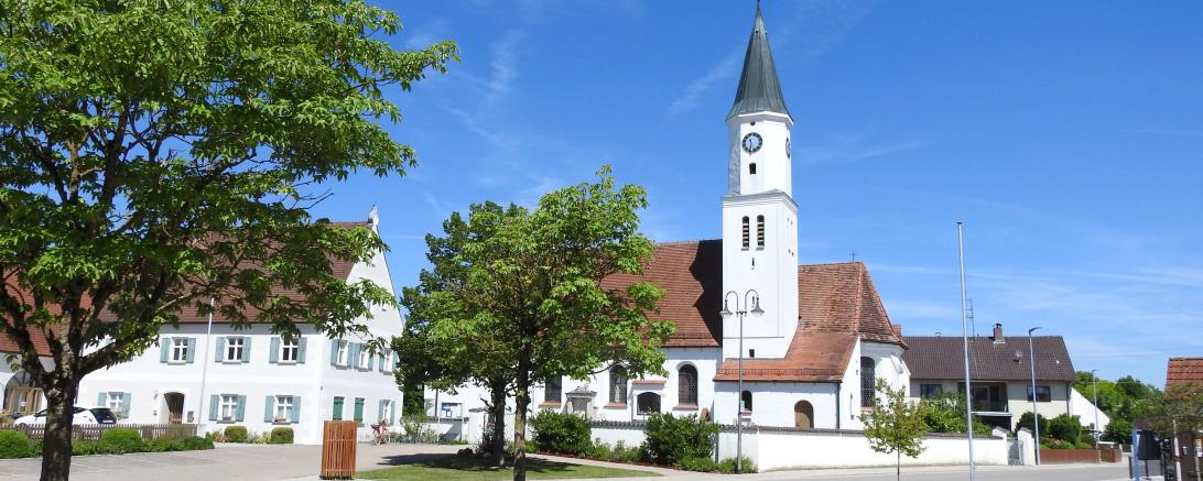 Die St. Georgskirche in Feldheim. 