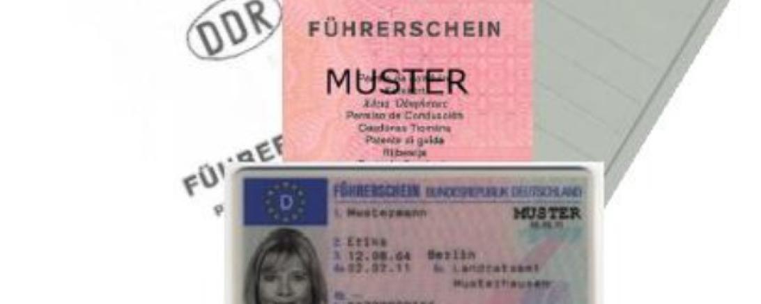 Das Bild zeigt die unterschiedlichen Führerscheine der letzten Jahrzehnte. 