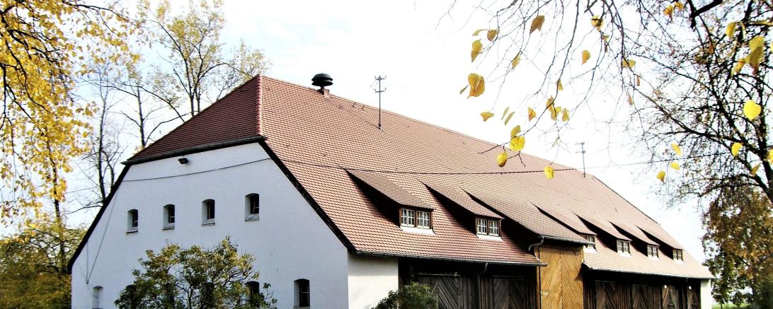 Die heute noch bestehenden Gebäude werden vom Kreisbauhof genutzt. 2008 wurde auf dem Gelände eine Gedenkstätte für Opfer des Zweiten Weltkrieges errichtet.