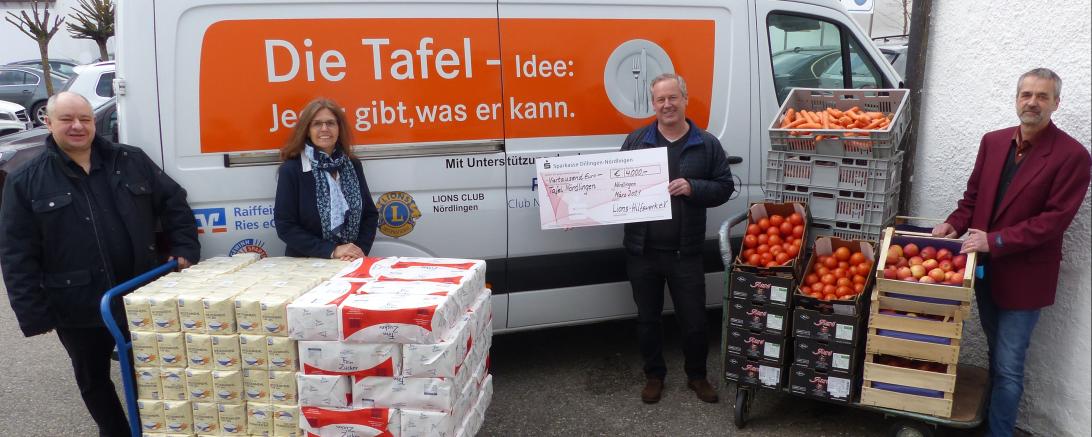 Das Bild zeigt Martin Schröppel, Susanne Vogl, Hans Hauber, Helmut Weiß.