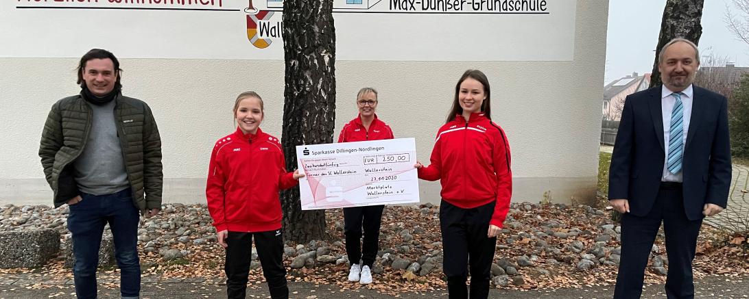 Spendenübergabe beim SC Wallerstein