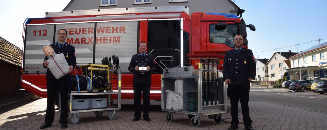 Das Bild zeigt die Kommandanten und den Vorstand der Feuerwehr Marxheim.