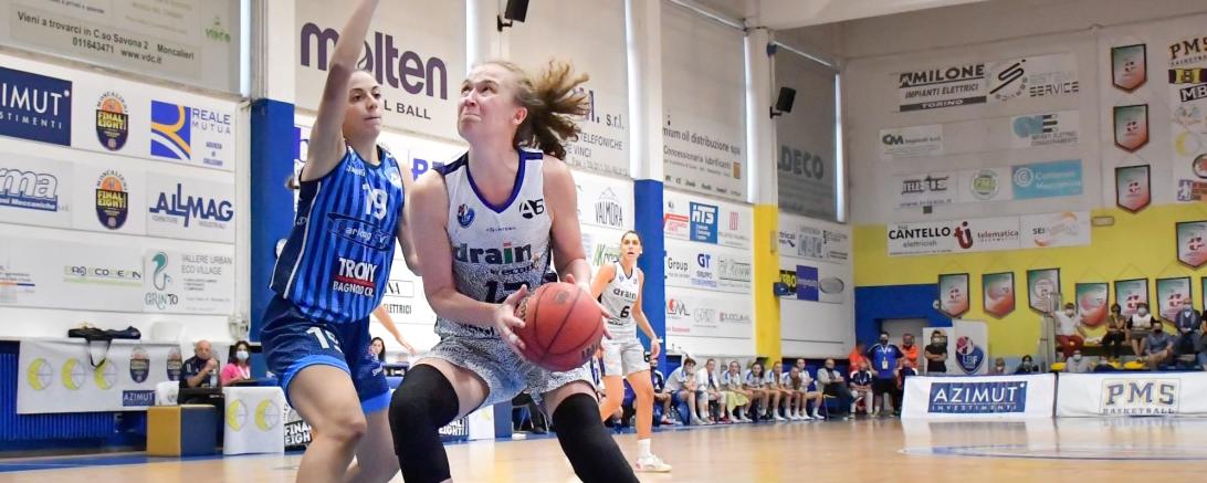 Das Bild zeigt die Nationalspielerin Marina Dzinic. 