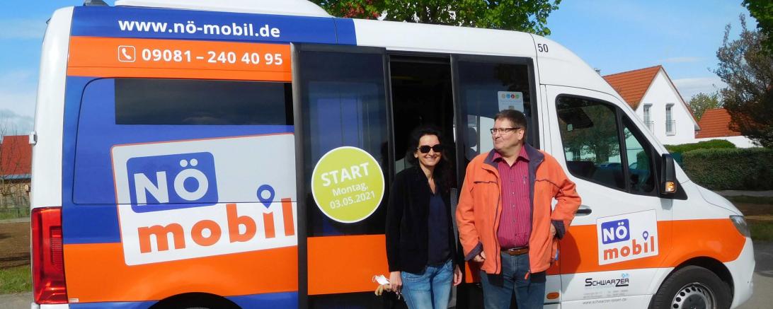 Das beigefügte Bild zeigt die beiden SPD-Testfahrer Silvia Fischer-Feirer und Johann Kechele nach der Ankunft in Grosselfingen.