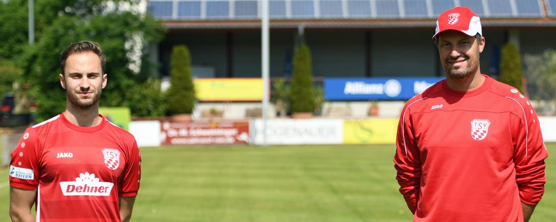 Von rechts: Der neue Rainer Cheftrainer Dominik Haußner mit Neuzugang Nicola della Schiava. 