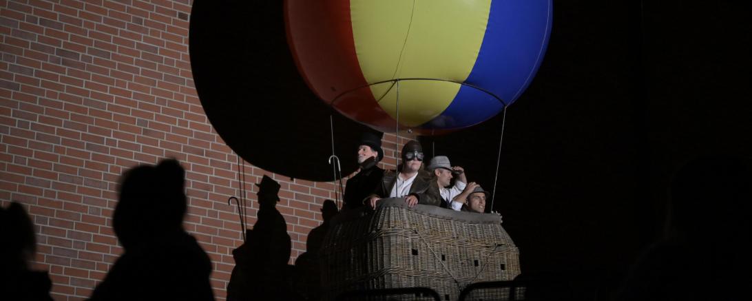 Der Theaterverein Donauwörth e.V. spielt "In 80 Tagen um die Welt" auf der Freilichtbühne am Mangoldfelsen. 