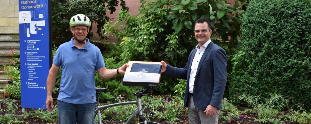 Wolfgang Klinger und OB Jürgen Sorré. 