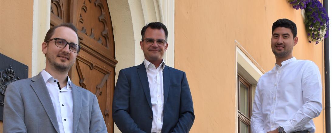 Von links: IT-Leiter Maximilian Köhnlein, Oberbürgermeister Jürgen Sorré, Digitalisierungsbeauftragter Sebastian Heckl.