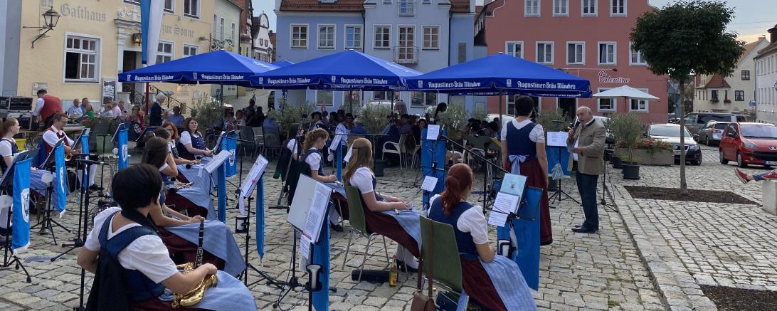 Musik am Marktplatz in Wemding ist mittlerweile zu einer beliebten Traditionsveranstaltung geworden. 