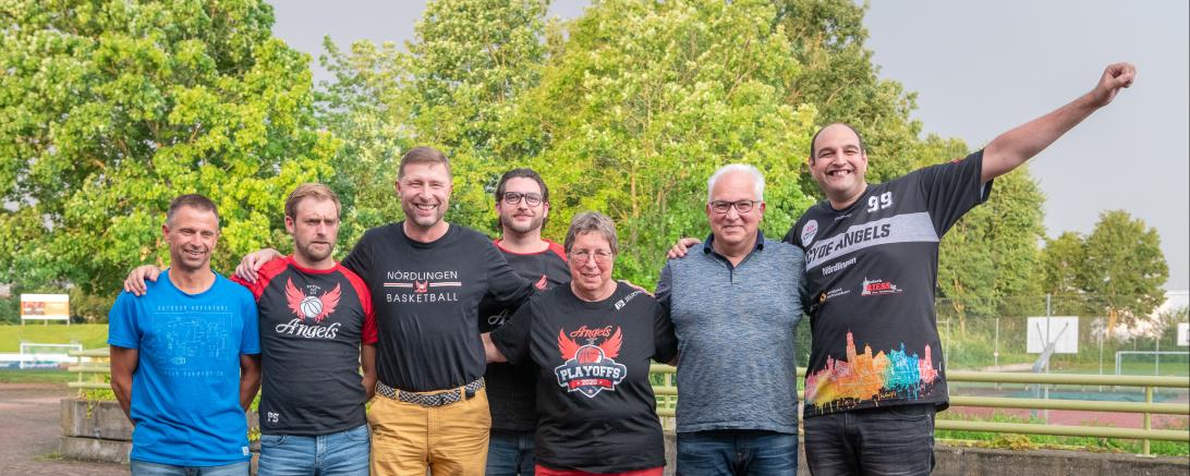 : Sascha Kosiurak (Beisitzer), Peter Struck (Vorstand Sponsoring), Thomas Lambertz (Vorstand Kommunikation), Martin Fürleger (sportliche Leitung), Monika Stöcklein (Schriftführerin), Christof Gelle (Beisitzer), Wolfgang Gunzelmann (Beisitzer). 