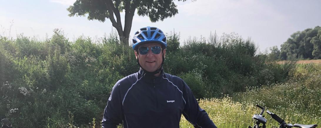 MdL Wolfgang Fackler beim Radfahren 