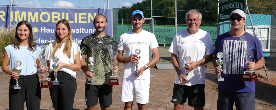Die Sieger*innen der Doppelkreismeisterschaften 2021 (von links): Anna Hummel, Julia Hummel, Benjamin Sömek, Florian Wegele, Dieter Bußer und Armin Seefried. 